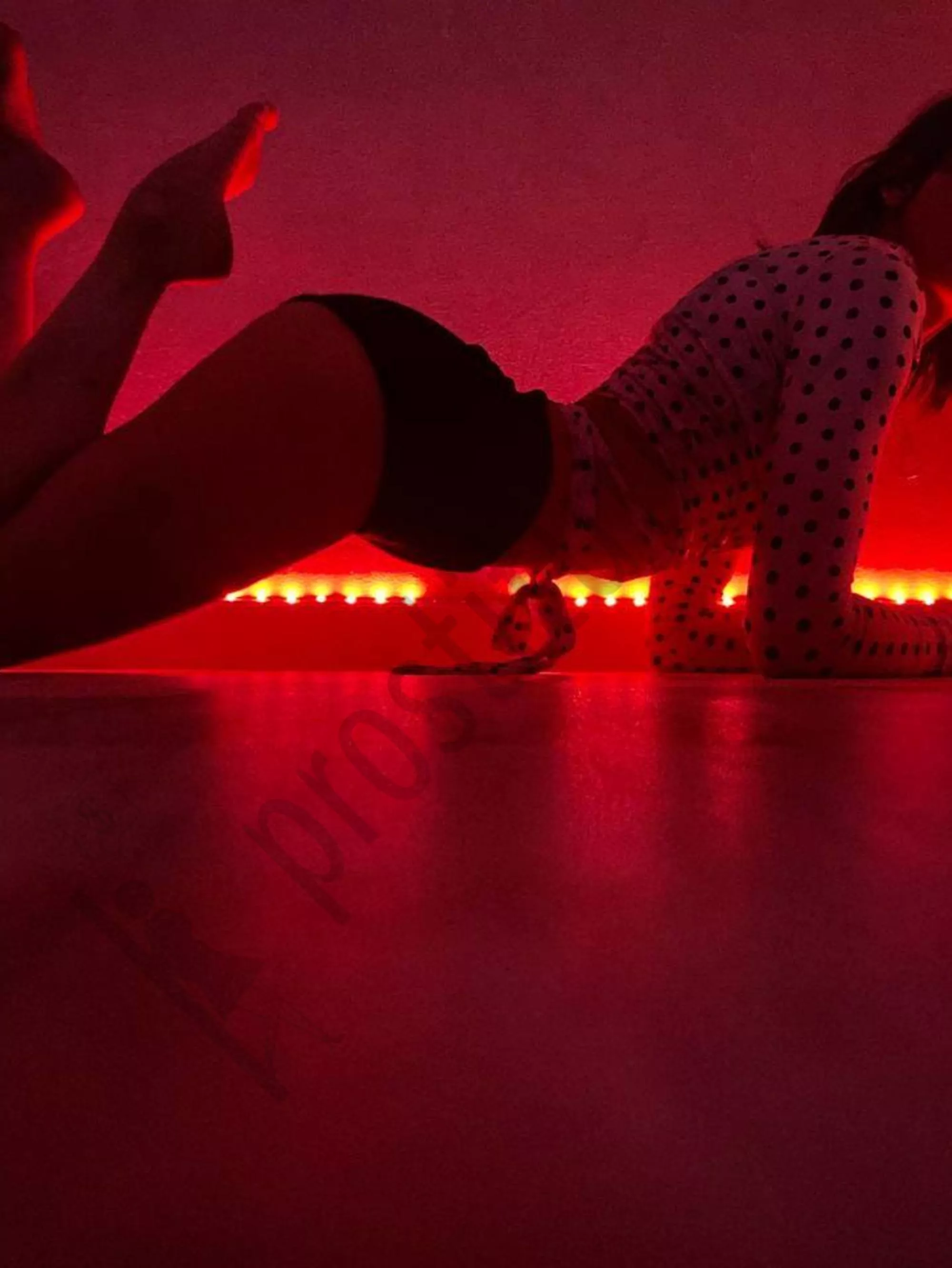 🤗Ищешь номер девочки легкого поведения? ➨Тебе к нам. Горячая Света ждет тебя! 💃 Очень худая шатенка!