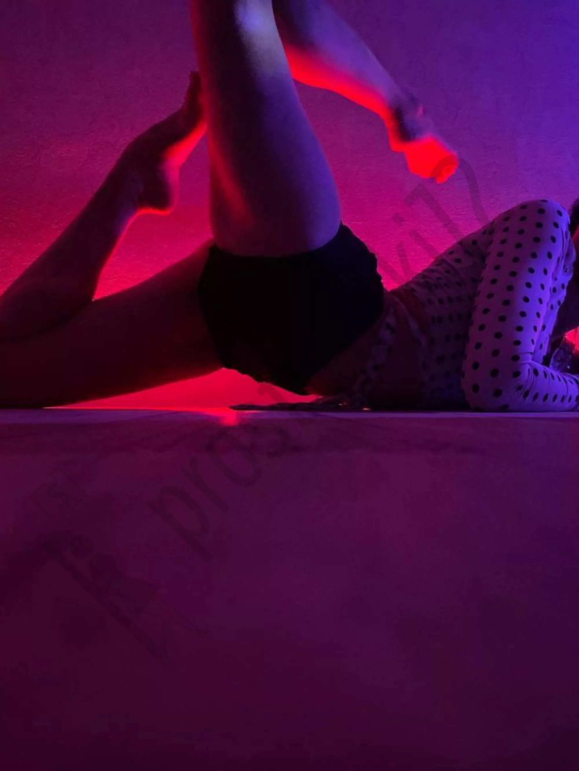 🤗Ищешь номер девочки легкого поведения? ➨Тебе к нам. Горячая Света ждет тебя! 💃 Очень худая шатенка!