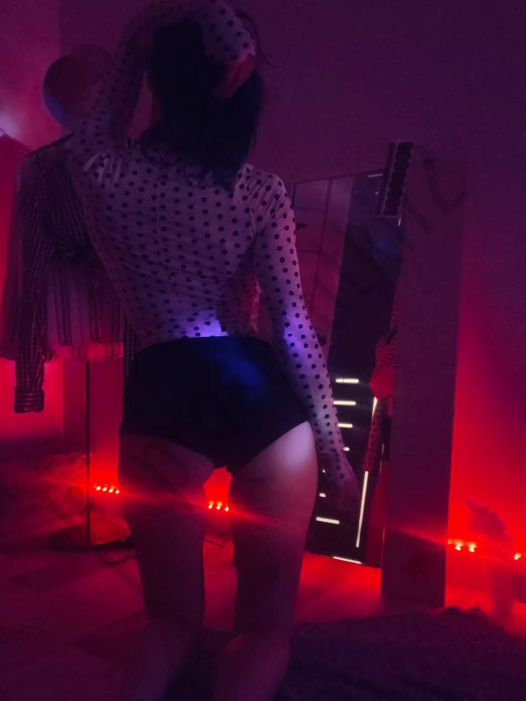 🤗Ищешь номер девочки легкого поведения? ➨Тебе к нам. Горячая Света ждет тебя! 💃 Очень худая шатенка!