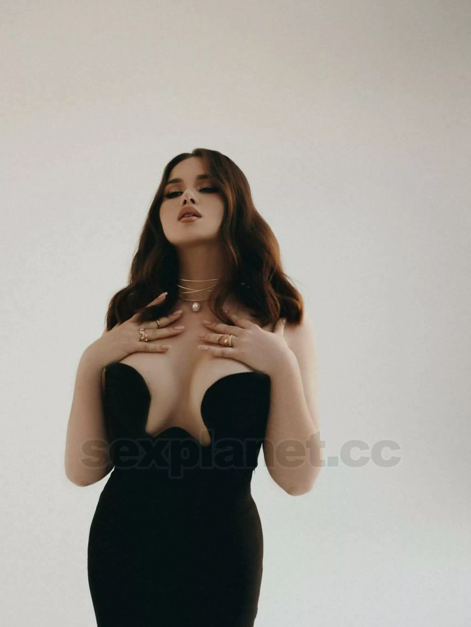 Давалка  Василиса  💦 ублажит тебя. ⚠️⚠️ Ты попал в нужное место. Просто выбирай себе  девушку!