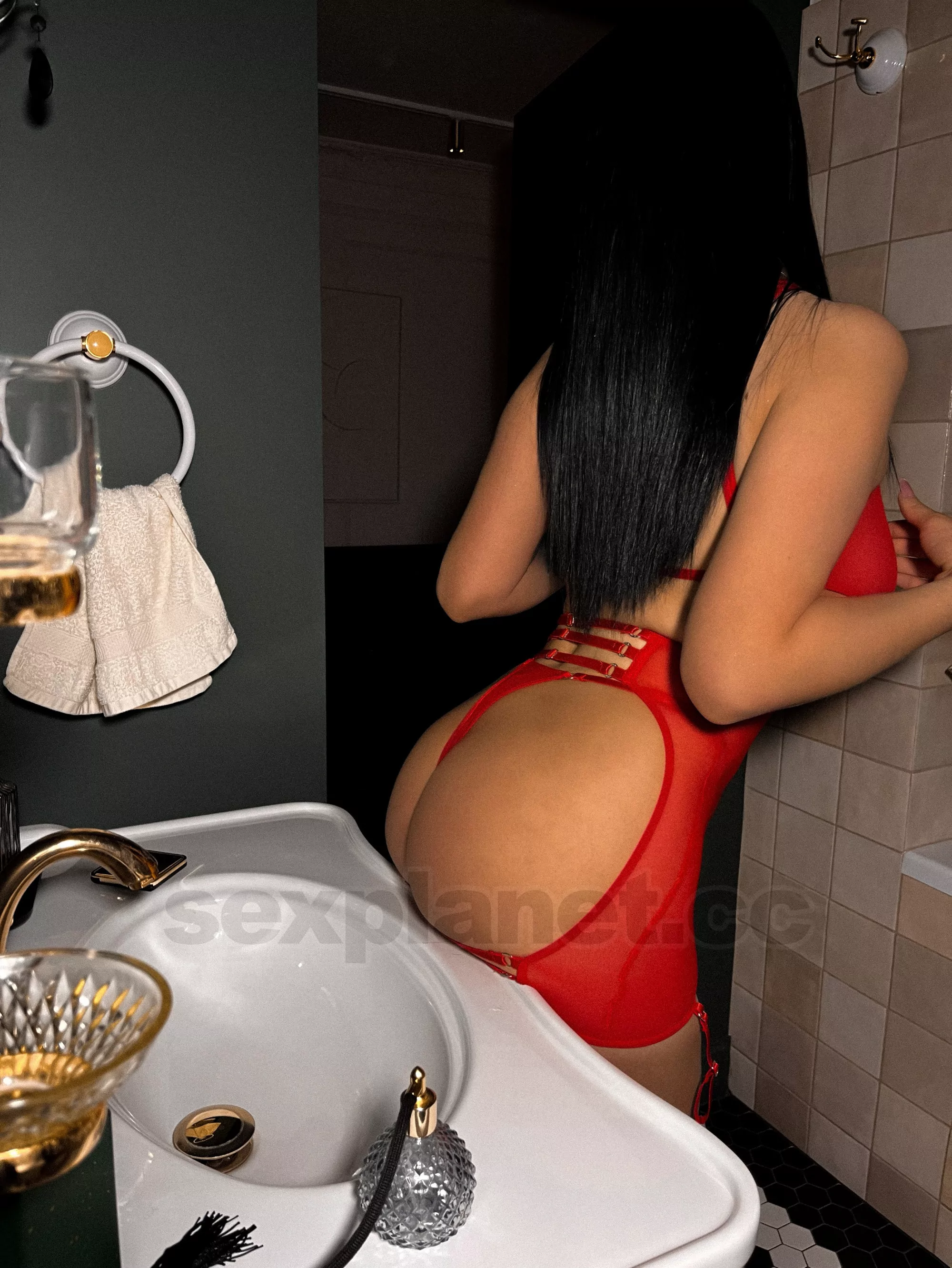 🤳Огненно красивая нимфоманка Анюта.  Хочешь её трахать💙? ➨ Тогда заходи к нам! Сможешь снят девушку!