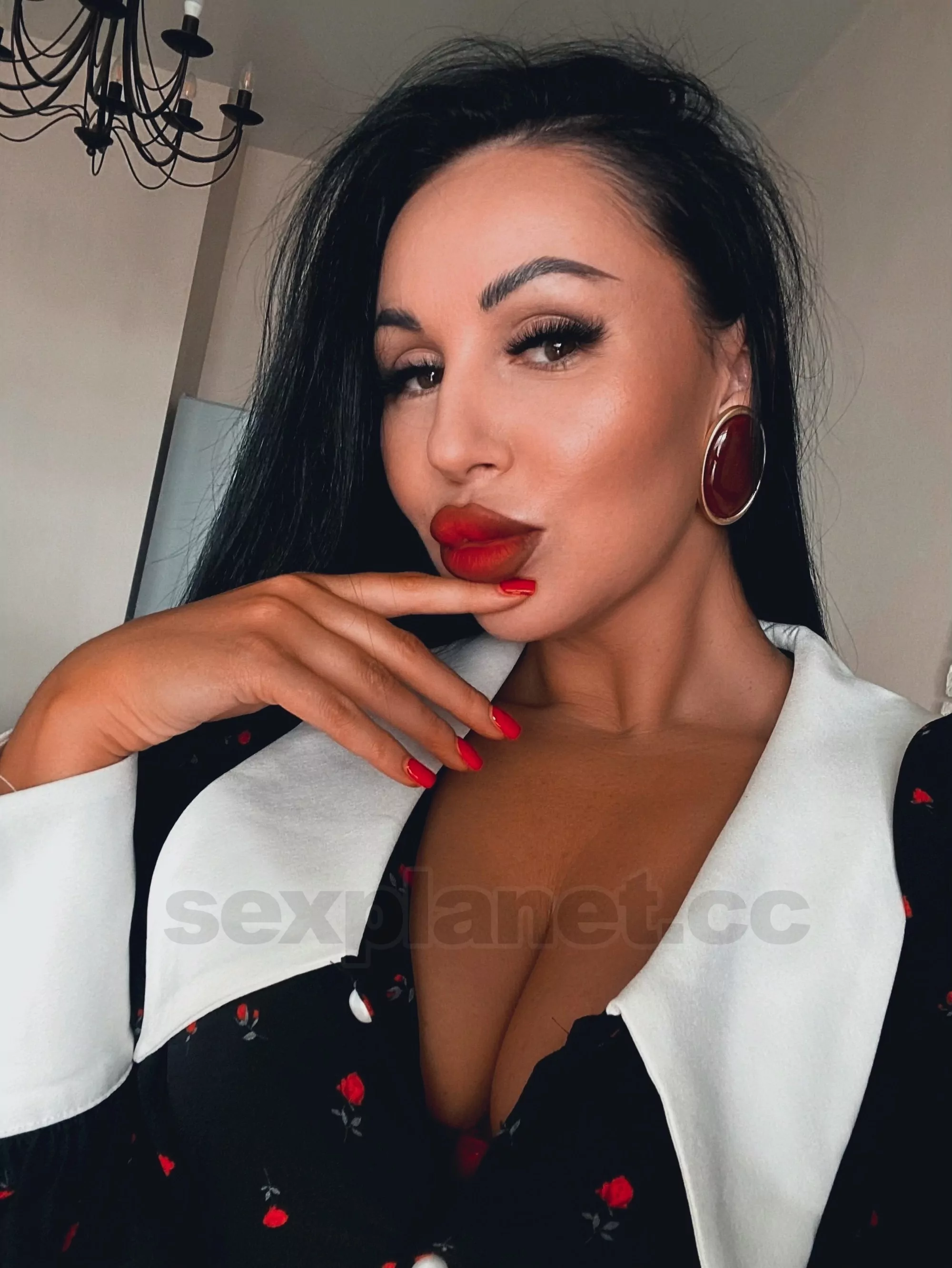 😋 Нужна девушка? ➨  Обрати внимание на Тину 💃 . ➨ У нас есть как вип, так и другие.