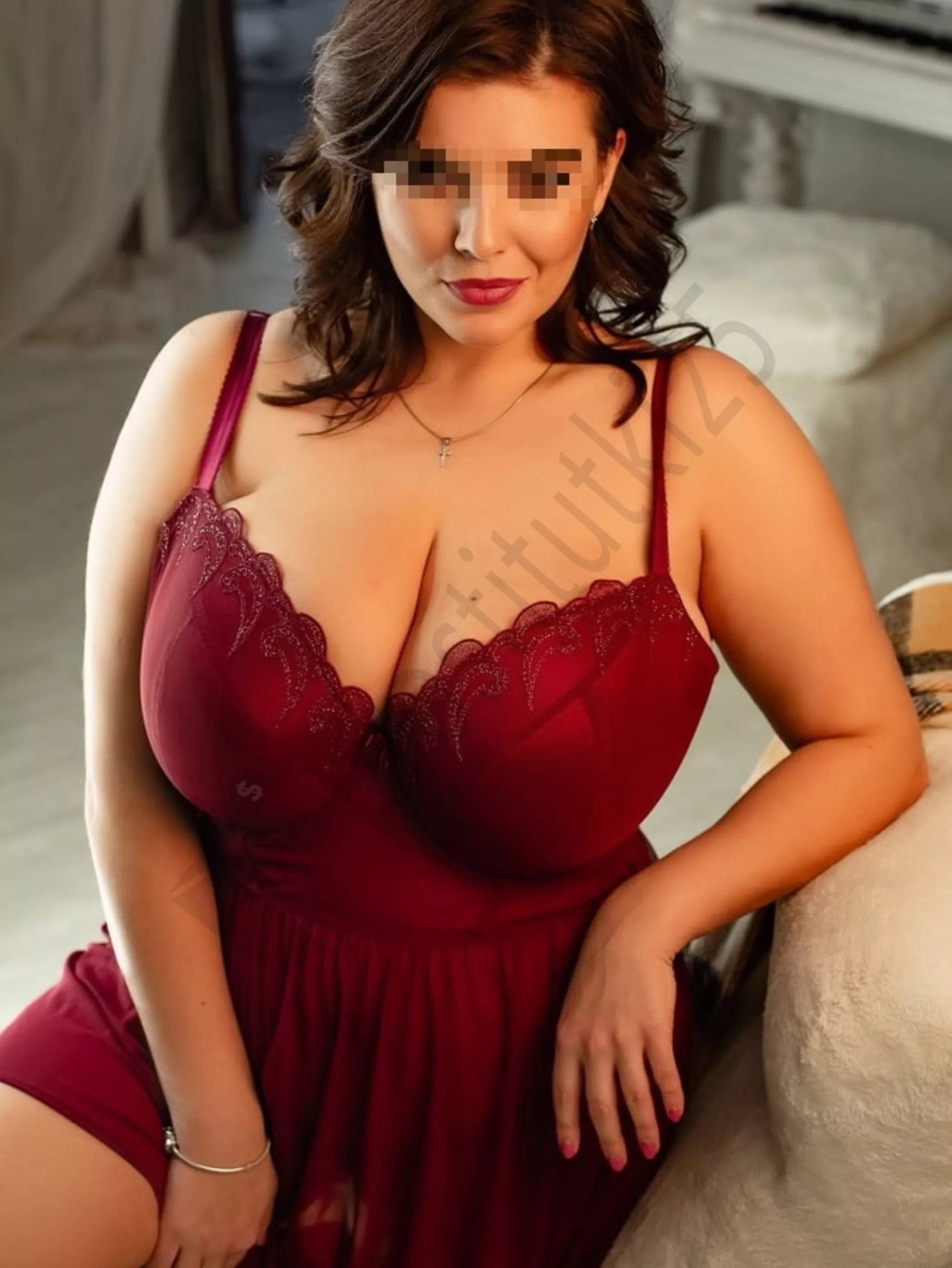 🍓Хочешь трахнуть красивую шатенку?  Как тебе великолепная 🍓Таня? Посети наш интим атлас